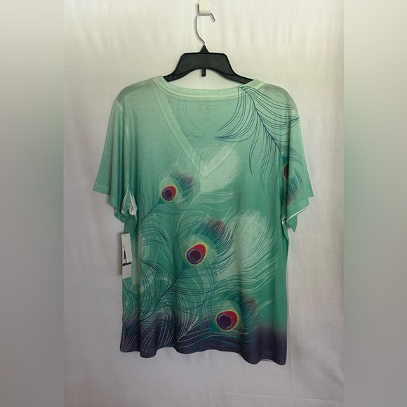 Kiara - Peacock Feather Print V-Neck Top - Picture 12 of 15